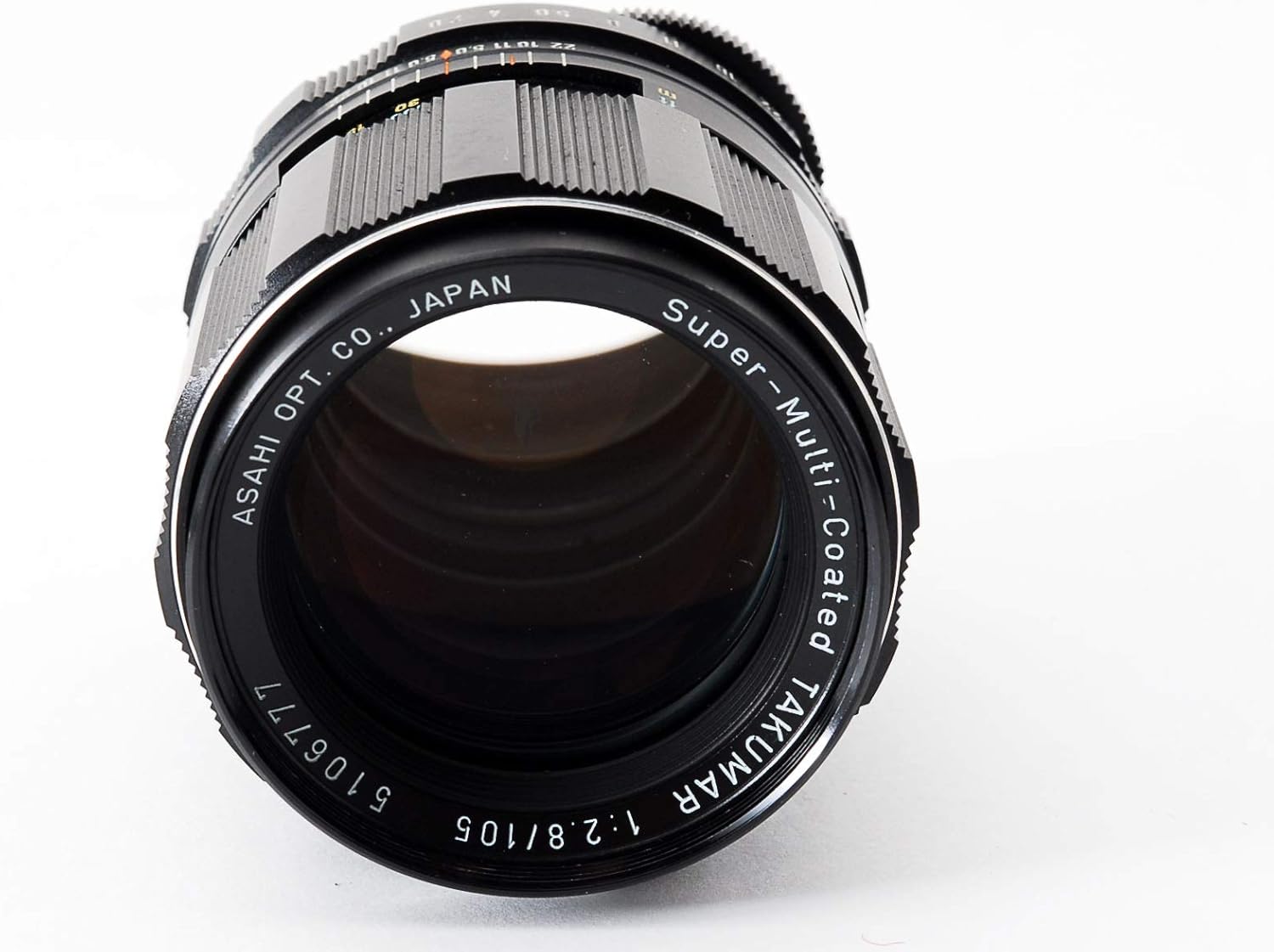 Pentax SMC Takumar 105mm F2.8 M42 Mount Telephoto Lens