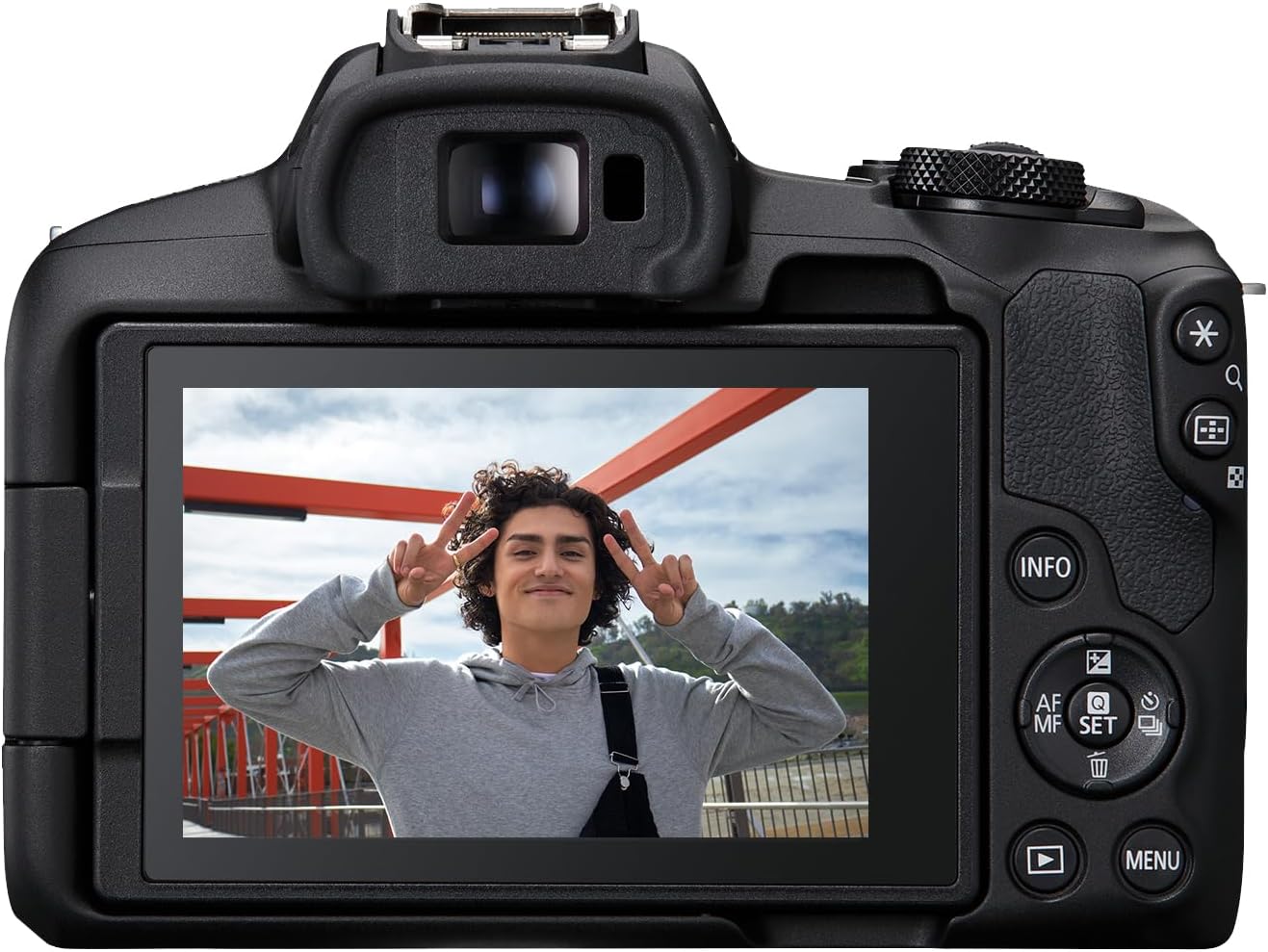 Canon EOS R50 Vlogging Creator Kit, Hybrid Mirrorless Camera with RF-S10-18mm F4.5-6.3 IS STM Lens and Tripod Grip, Wide-angle Lens, 24.2 MP CMOS (APS-C) Sensor, Vlogging Camera, Black