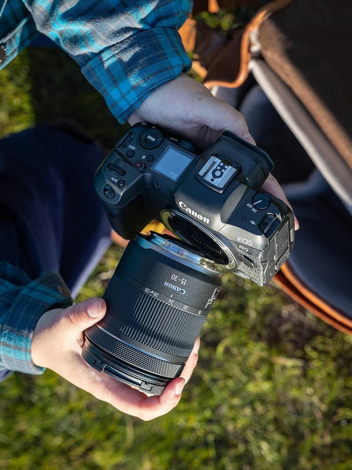 Canon Cameras & Photography:Lenses & Filters:Lenses Canon RF 15-30mm f/4.5-6.3 IS STM Lens (Direct Import)