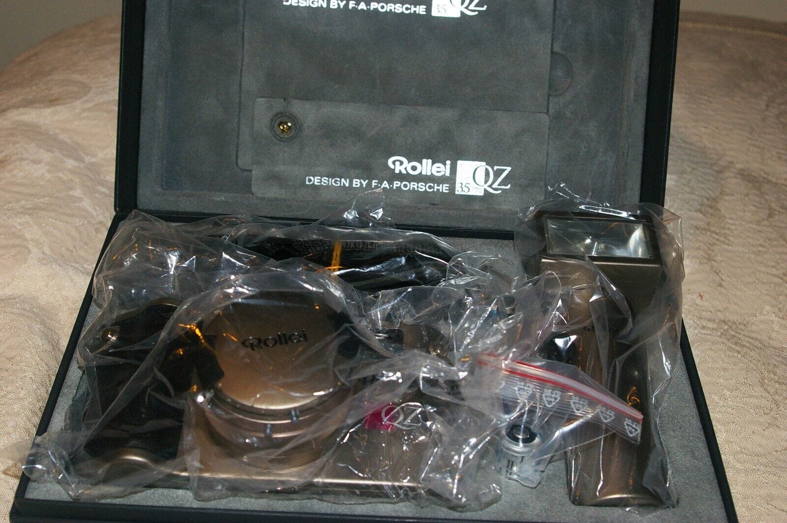 Rollei Cameras & Photo:Film Photography:Film Cameras ROLLEI QZ 35 T OUTFIT FA PORCHE DESIGN ORIGINAL GENUINE in ROLLEI BOX with FLASH