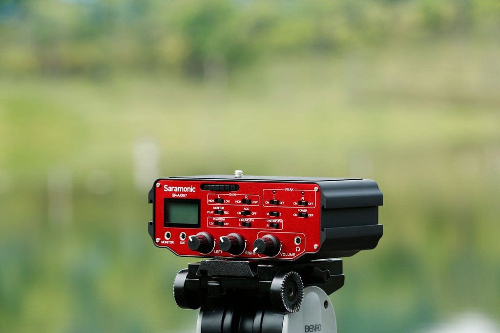 Saramonic Saramonic SR-AX107 Two-Channel XLR Audio Adapter for DSLR Cameras & Camcorders with Cleaning Cloth & 9V Battery