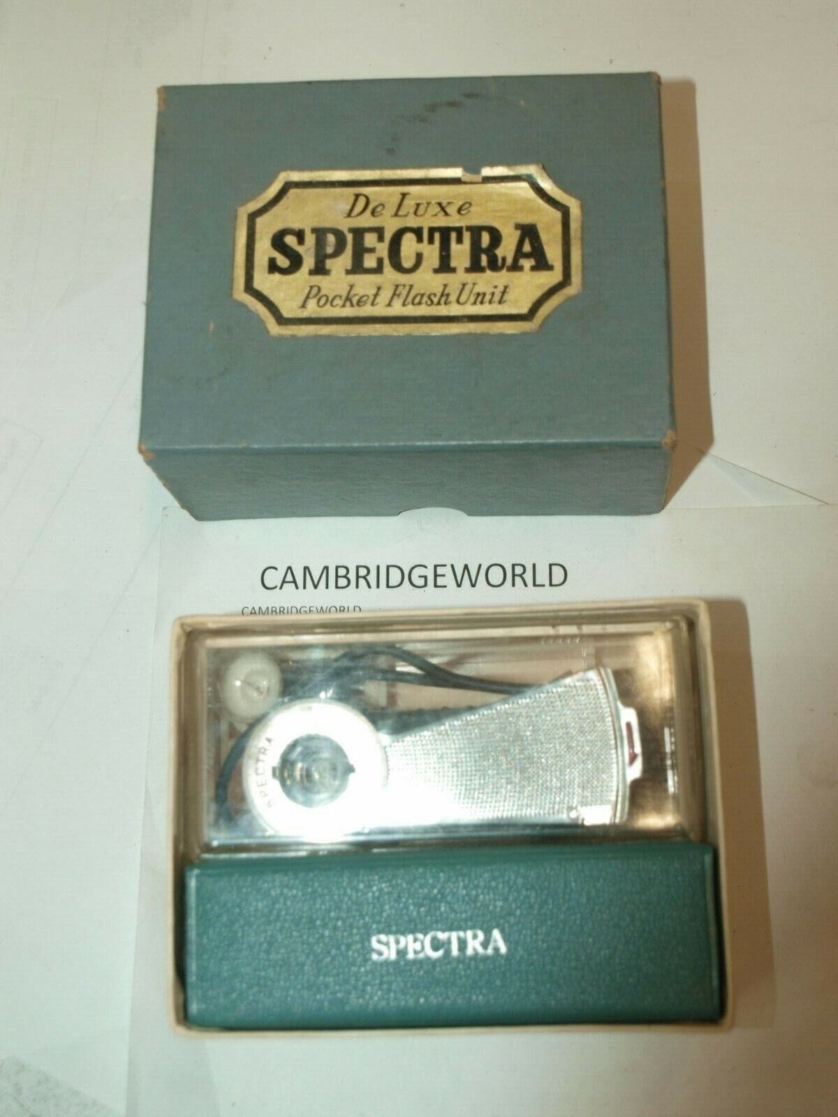 Spectra Cameras & Photo:Vintage Movie & Photography:Vintage Parts & Accessories SPECTRA DELUXE OLD FASHION POCKET FAN TYPE FLASH UNIT USES BULBS