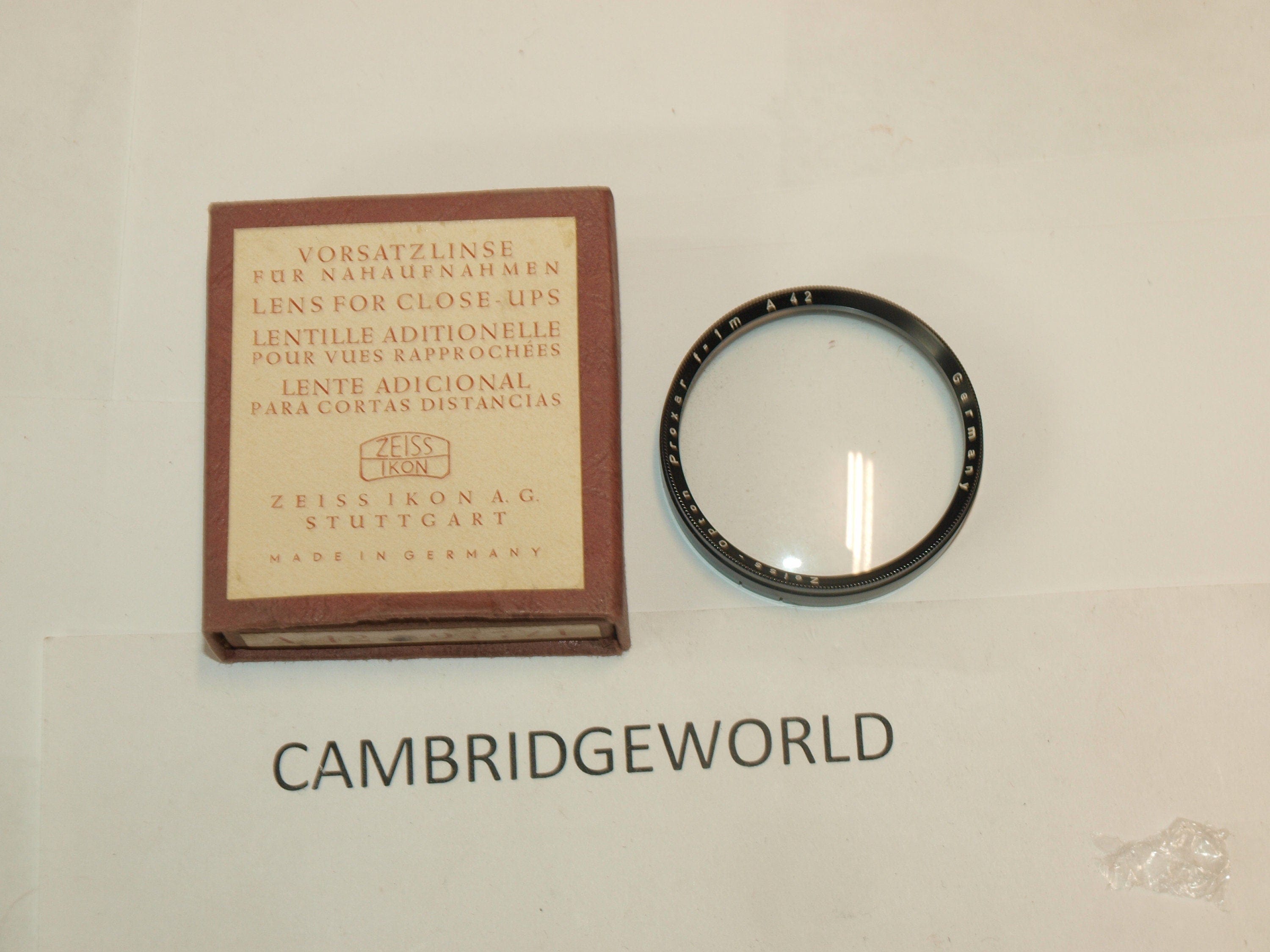 Zeiss NEW very old stock Zeiss Ikon A42 42mm  slip on close up macro lens 977/1 in the original factory box